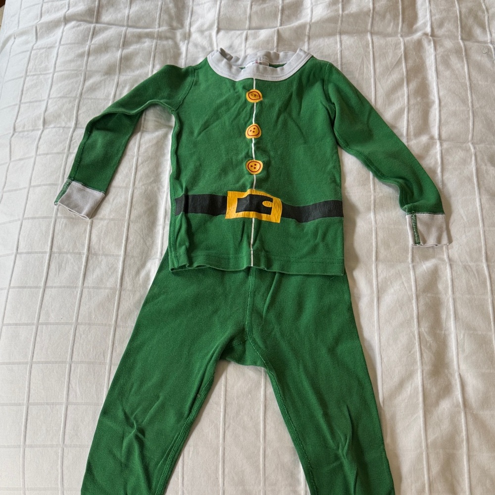 Hanna Andersson Buddy the Elf Pajama Set